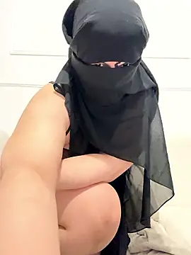 Snapshot of Marocainegroscul chatting on 01.11.26 Marocainegroscul online show from 01.11.26