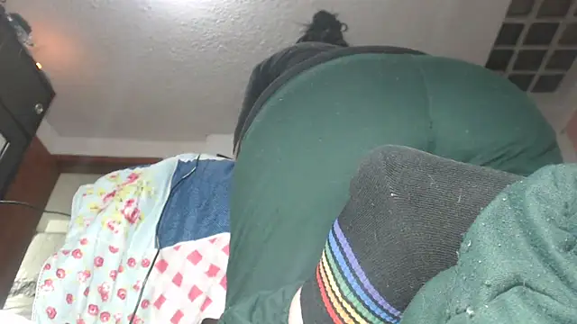 Snapshot of prettyangelsquirt chatting on 01.22.25 prettyangelsquirt online show from 01.22.25