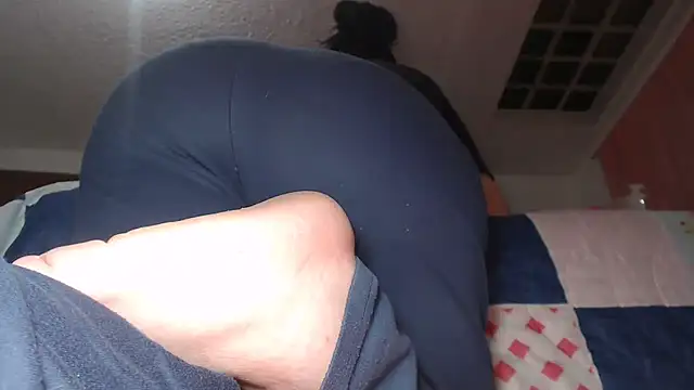 Snapshot of prettyangelsquirt chatting on 01.28.25 prettyangelsquirt online show from 01.28.25