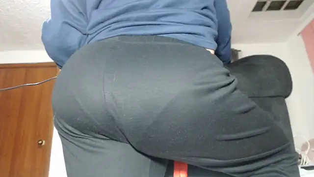 Snapshot of prettyangelsquirt chatting on 01.31.25 prettyangelsquirt online show from 01.31.25