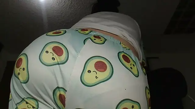 Snapshot of prettyangelsquirt chatting on 02.07.25 prettyangelsquirt online show from 02.07.25