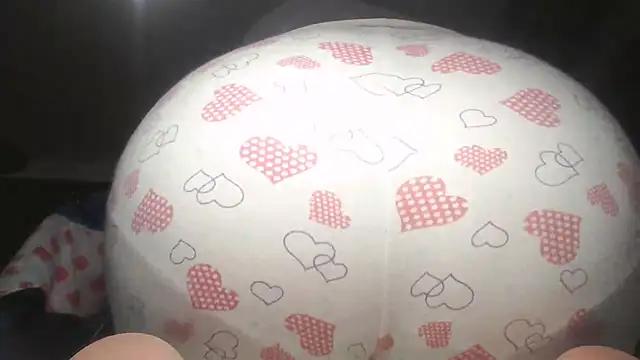 Snapshot of prettyangelsquirt chatting on 09.18.25 prettyangelsquirt online show from 09.18.25