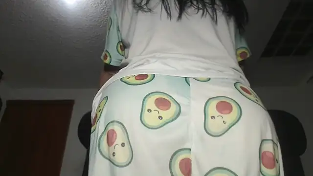 Snapshot of prettyangelsquirt chatting on 09.23.25 prettyangelsquirt online show from 09.23.25