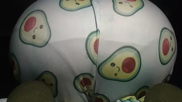 Snapshot of prettyangelsquirt chatting on 10.11.25 prettyangelsquirt online show from 10.11.25