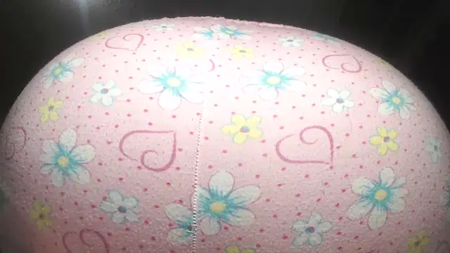 Snapshot of prettyangelsquirt chatting on 10.12.25 prettyangelsquirt online show from 10.12.25