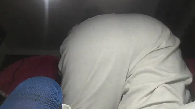 Snapshot of prettyangelsquirt chatting on 11.12.25 prettyangelsquirt online show from 11.12.25