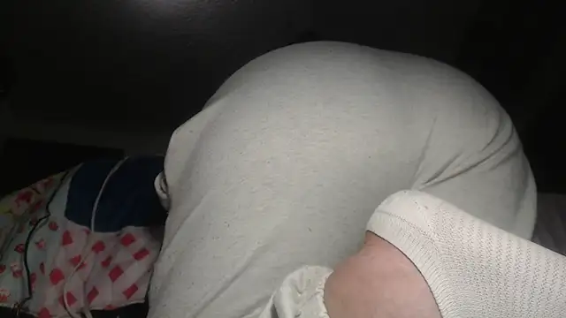 Snapshot of prettyangelsquirt chatting on 11.27.25 prettyangelsquirt online show from 11.27.25