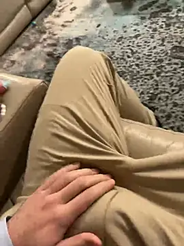 JohnnyBigShot online show from 01.04.25