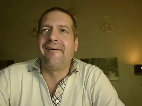 Snapshot of matrikes1 chatting on 02.12.25 matrikes1 online show from 02.12.25