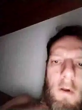 Snapshot of Kw8585kw chatting on 12.28.24 Kw8585kw online show from 12.28.24