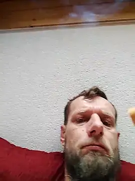 Snapshot of Kw8585kw chatting on 02.25.25 Kw8585kw online show from 02.25.25