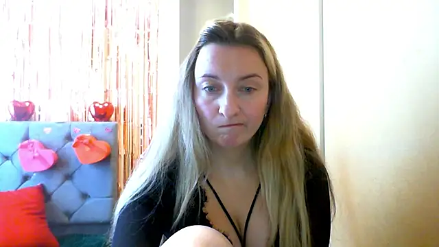 SusanCurt online show from 02.17.26