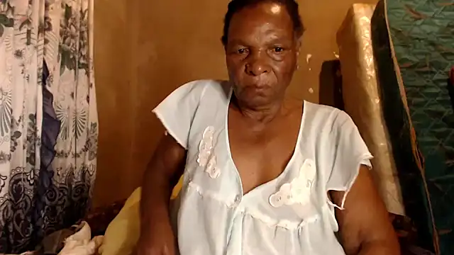 Snapshot of NaughtyGranny chatting on 02.04.26 NaughtyGranny online show from 02.04.26