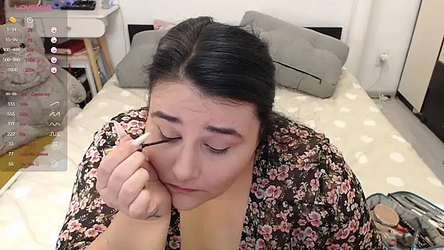 Snapshot of naughtykiss chatting on 01.26.25 naughtykiss online show from 01.26.25