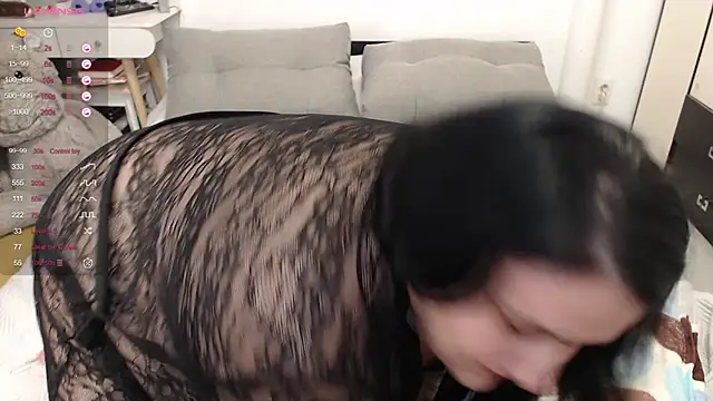 Snapshot of naughtykiss chatting on 01.30.25 naughtykiss online show from 01.30.25