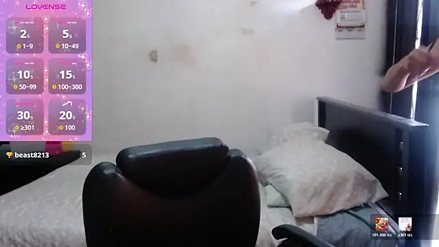 Snapshot of sensual_nataliee chatting on 05.31.26 sensual nataliee online show from 05.31.26
