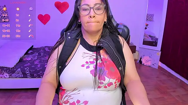 esmeralda milf online show from 03.23.26