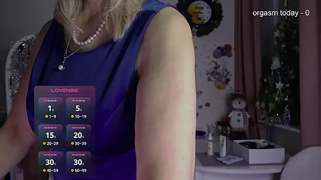 JuliaVilnet online show from 12.20.24