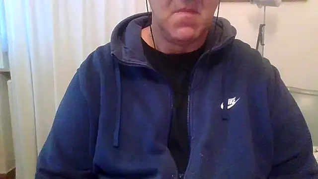 ANONIMO7735 online show from 10.04.25