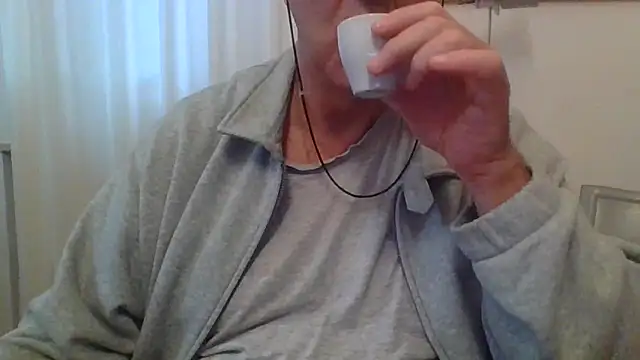 ANONIMO7735 online show from 10.19.25