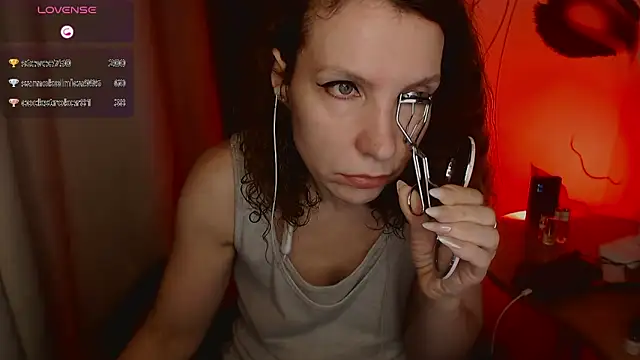 JohansonKatie online show from 01.09.25