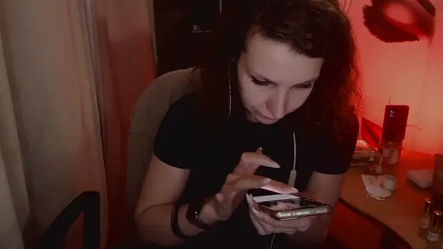 JohansonKatie online show from 01.12.25