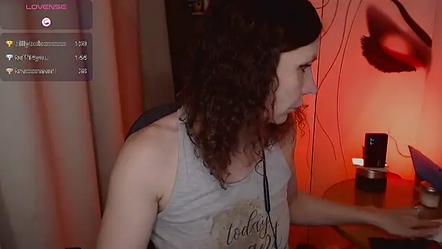 JohansonKatie online show from 02.14.25