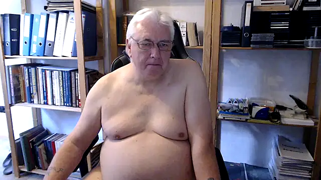 SchwanzhureXXL online show from 06.10.26