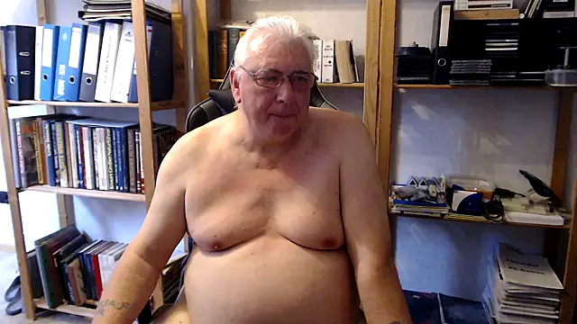 SchwanzhureXXL online show from 06.12.26