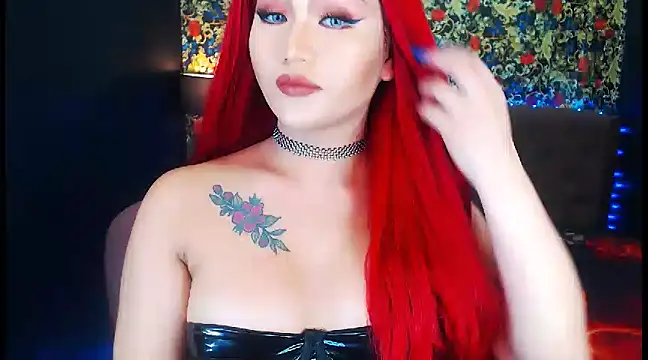 Snapshot of KylieMaxwellCaulfield_TS chatting on 12.04.24 KylieMaxwellCaulfield TS online show from 12.04.24