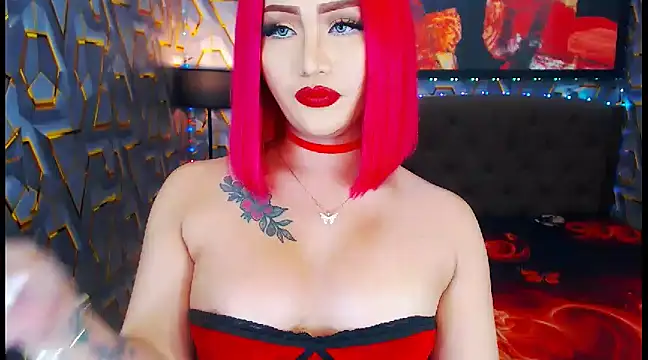 Snapshot of KylieMaxwellCaulfield_TS chatting on 12.24.24 KylieMaxwellCaulfield TS online show from 12.24.24