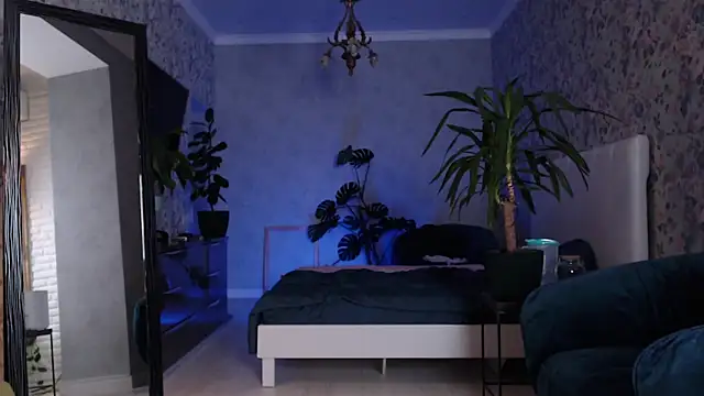 ClaraBendover online show from 11.11.25