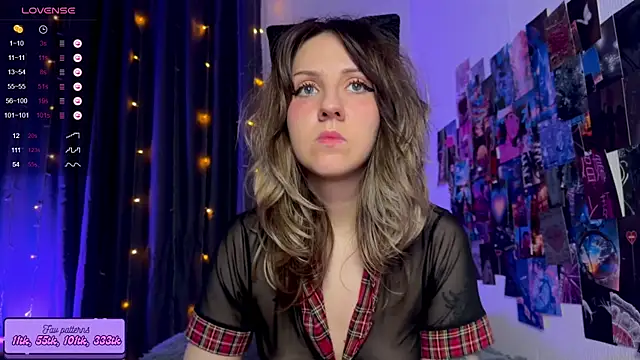 HotaruTomo online show from 10.15.25