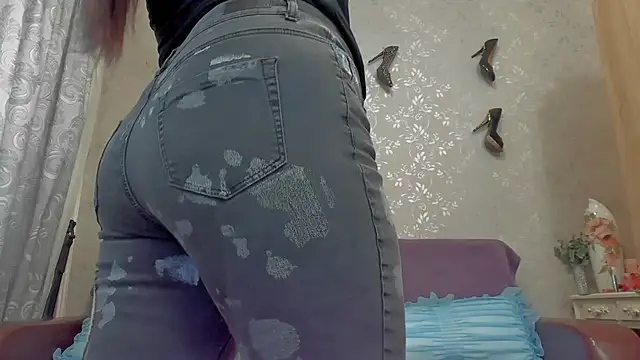 emilianna666 online show from 12.10.24