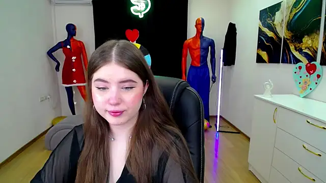 NicoleFoxery online show from 02.23.25