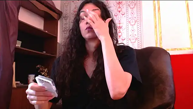 Snapshot of ShanyFerrati chatting on 01.12.25 ShanyFerrati online show from 01.12.25