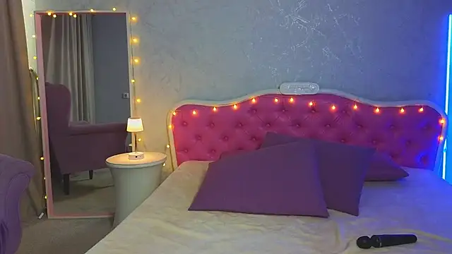 Ariana Petite online show from 01.29.25