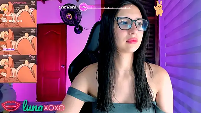 Luniverse online show from 09.10.25