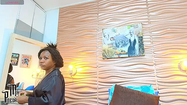 mia pineda online show from 09.11.25