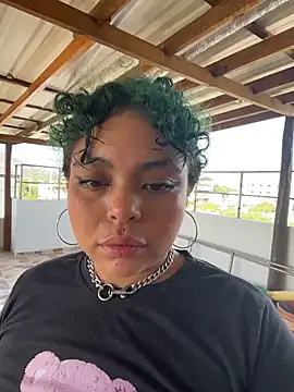 Snapshot of PrincessLauren420 chatting on 02.05.26 PrincessLauren420 online show from 02.05.26