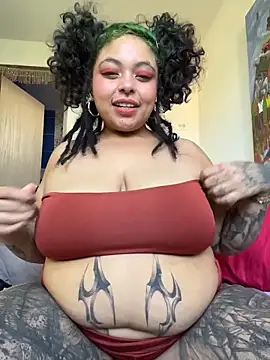 Snapshot of PrincessLauren420 chatting on 02.19.26 PrincessLauren420 online show from 02.19.26