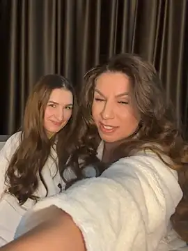 Marilyn La Rose online show from 04.10.26