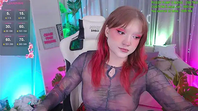 Snapshot of Crazy_Wine chatting on 10.24.25 Crazy Wine online show from 10.24.25