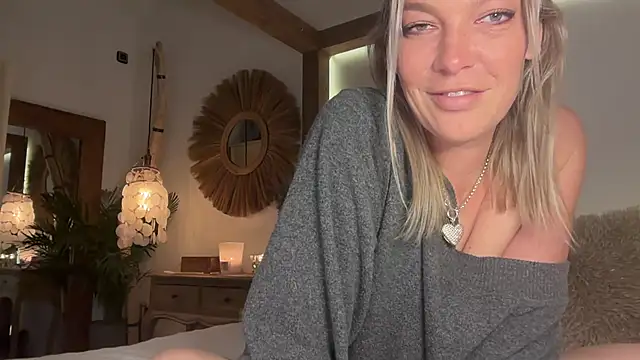 cyberchickie maria online show from 01.05.25