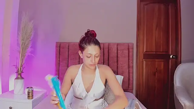 JupiteFox online show from 12.15.25