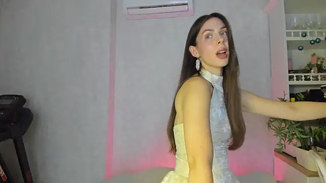 Teresa Hardly online show from 10.09.25