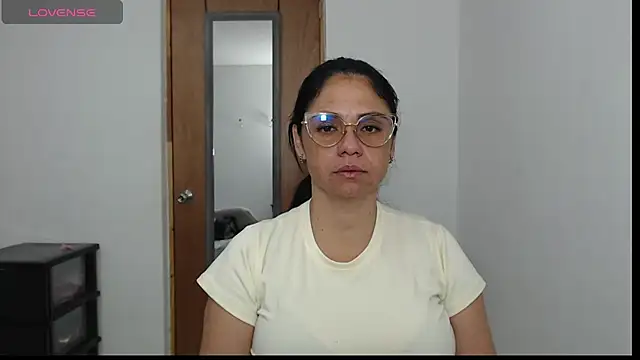 Snapshot of selena_ferri chatting on 02.23.26 selena ferri online show from 02.23.26