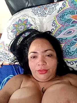 Snapshot of NIKOLE1301 chatting on 01.10.25 NIKOLE1301 online show from 01.10.25