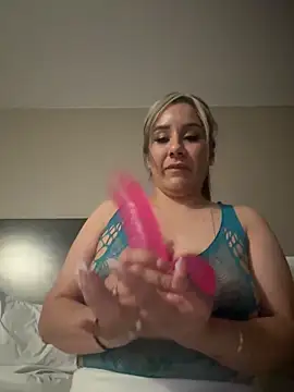 Aw ThROAt9 online show from 04.18.26