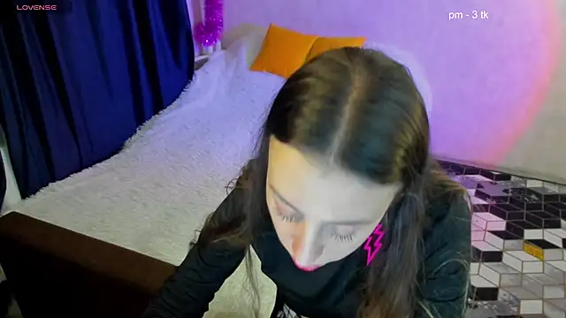 CurlySteph online show from 12.26.24